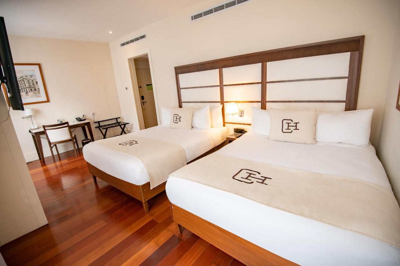 Central Hotel Panama Casco Viejo Exteriör bild A room at the hotel