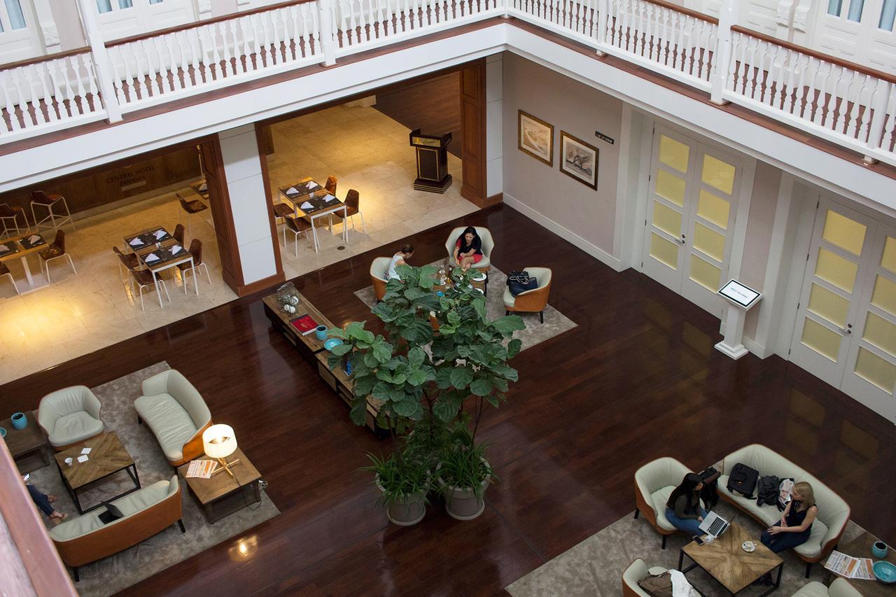 Central Hotel Panama Casco Viejo Exteriör bild The lobby of the hotel